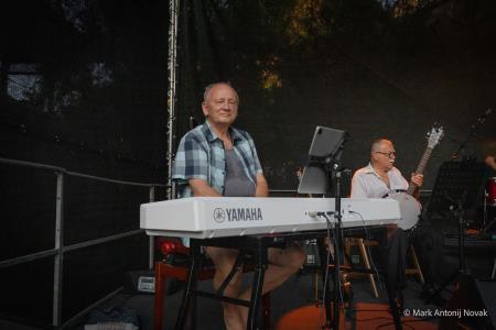 Ponedeljek, 12. avgust  (9)